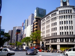 Ginza-april05.jpg