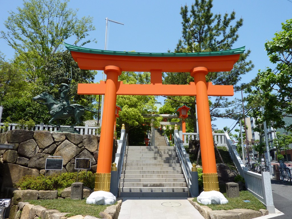 Main Torii Gate, Ana Hachimangu Shrine, Waseda