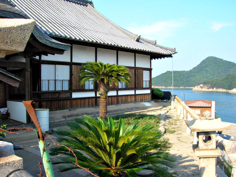 Enfuku-ji Temple, Tomomoura (© Wa-pedia.com)