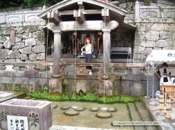 Kiyomizu_dera_temple6.jpg