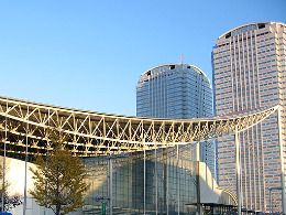 Makuhari Messe, Chiba (photo by Jesper Rautell Balle - Creative Commons Licence)