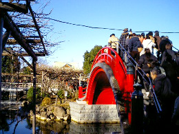 Arched Bridged crowded by New Year visitors, Kameido Tenjin