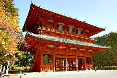 Daimon Gate, Kōya-san (photo by 663highland- Creative Commons licence)