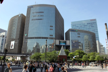 Seibu & Hankyu department stores, Mullion Yurakucho