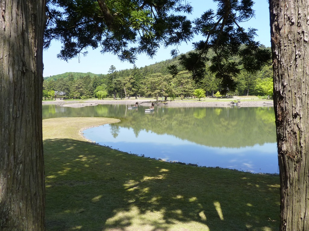 Pure Land Garden, Motsuji temple, Hiraizumi (© Wa-pedia.com)